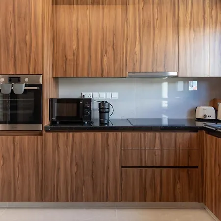 Kyvelis I Apartment *
