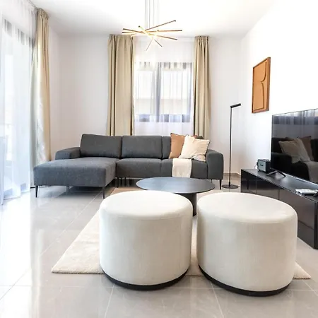 Kyvelis I Apartment Limassol